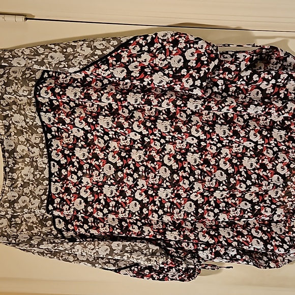 Lane Bryant NWT Black and pink floral blouse size 18/20 - Picture 9 of 10